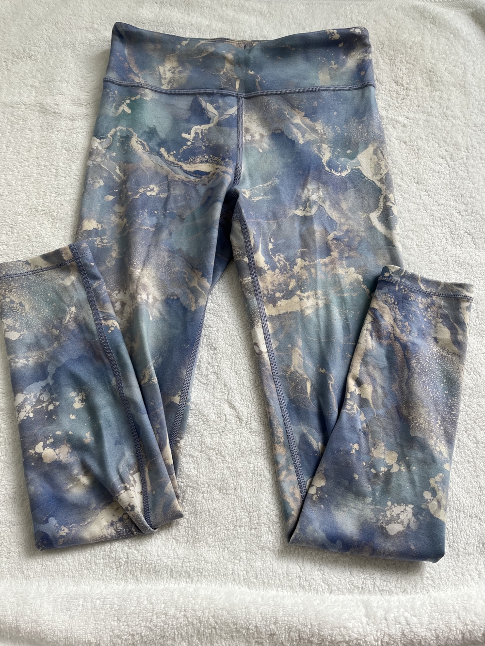 Athleta Girls Blue and Cream Marbled Leggings